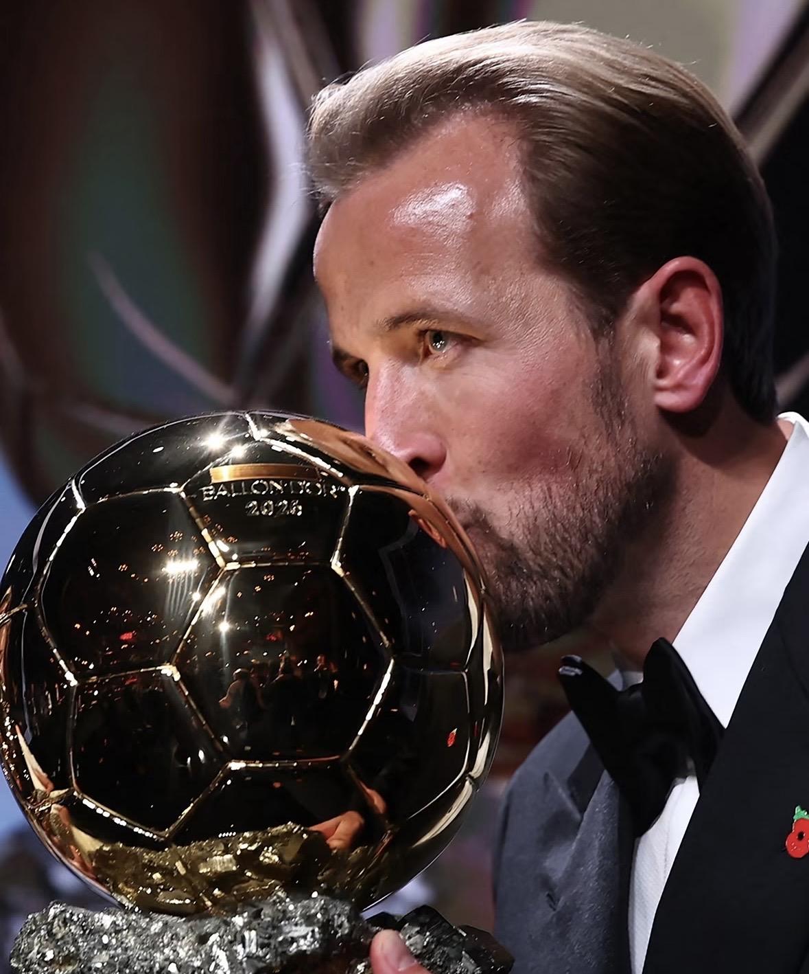 Harry Kane auf dem Fußball-Thron: Bayern-Stürmer gewinnt den Ballon d’Or 2026